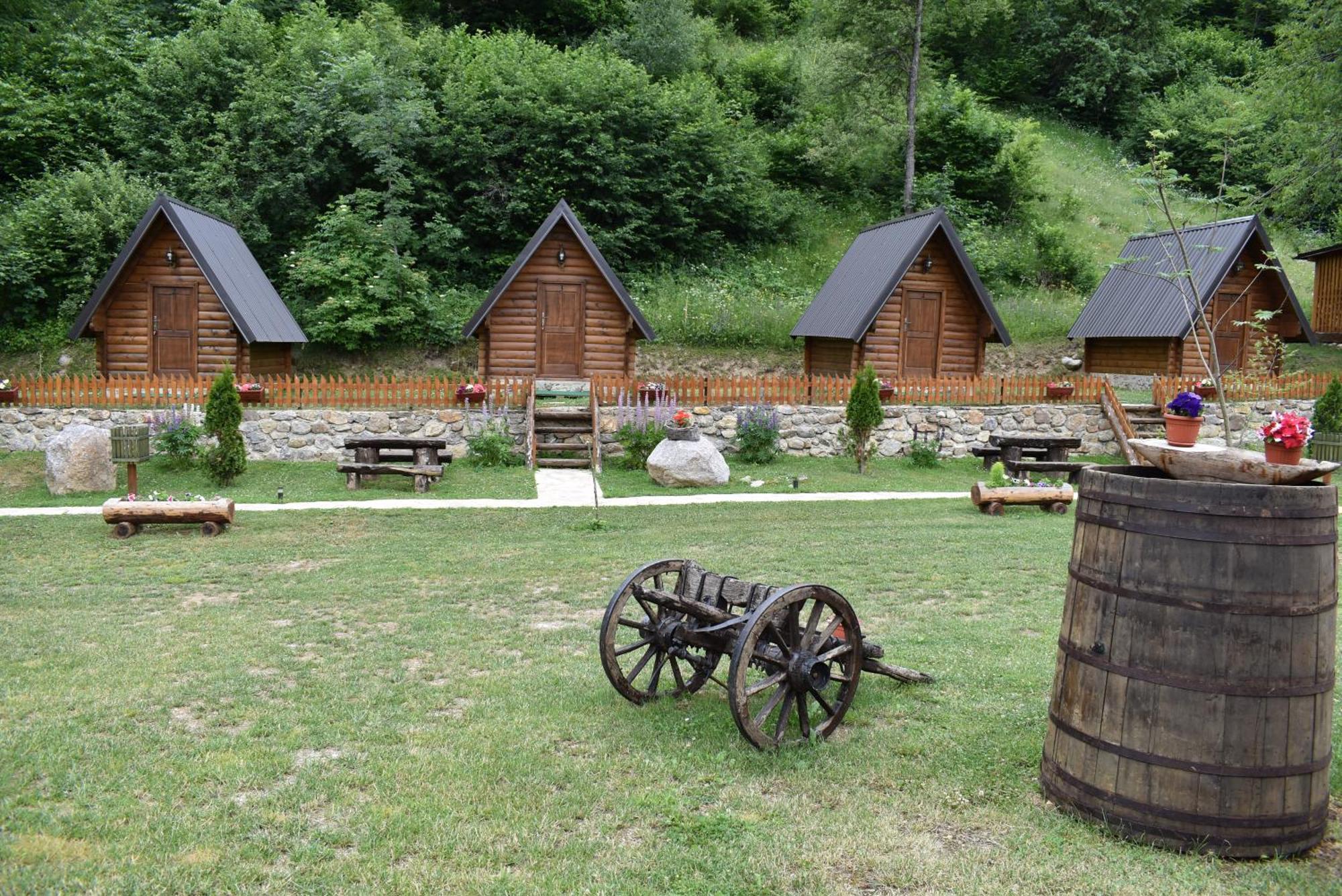 Gradine - Katun Kamp Villa Plav Bilik gambar